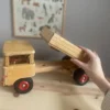 Tweedehands grote houten kiepwagen