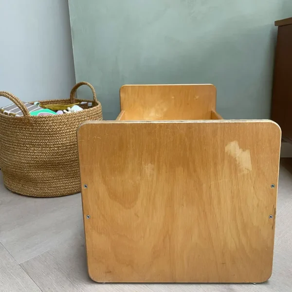Tweedehands poppenbed kuben ledikant