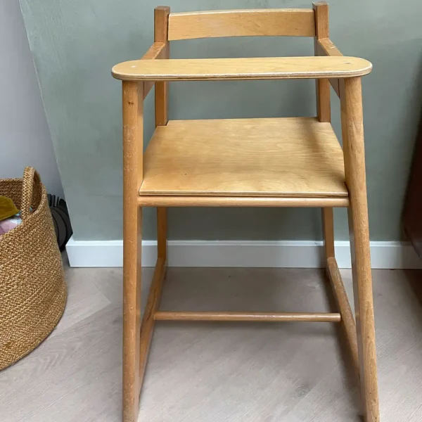 Tweedehands houten poppenstoel Rolf groep